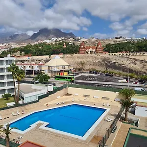 apartament-v-5-min-ot-plajei-las-americkas.tenerifehoteles.net/